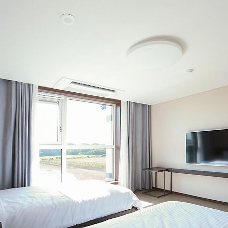 Jeju Stay In Sungsan Согвипхо Экстерьер фото